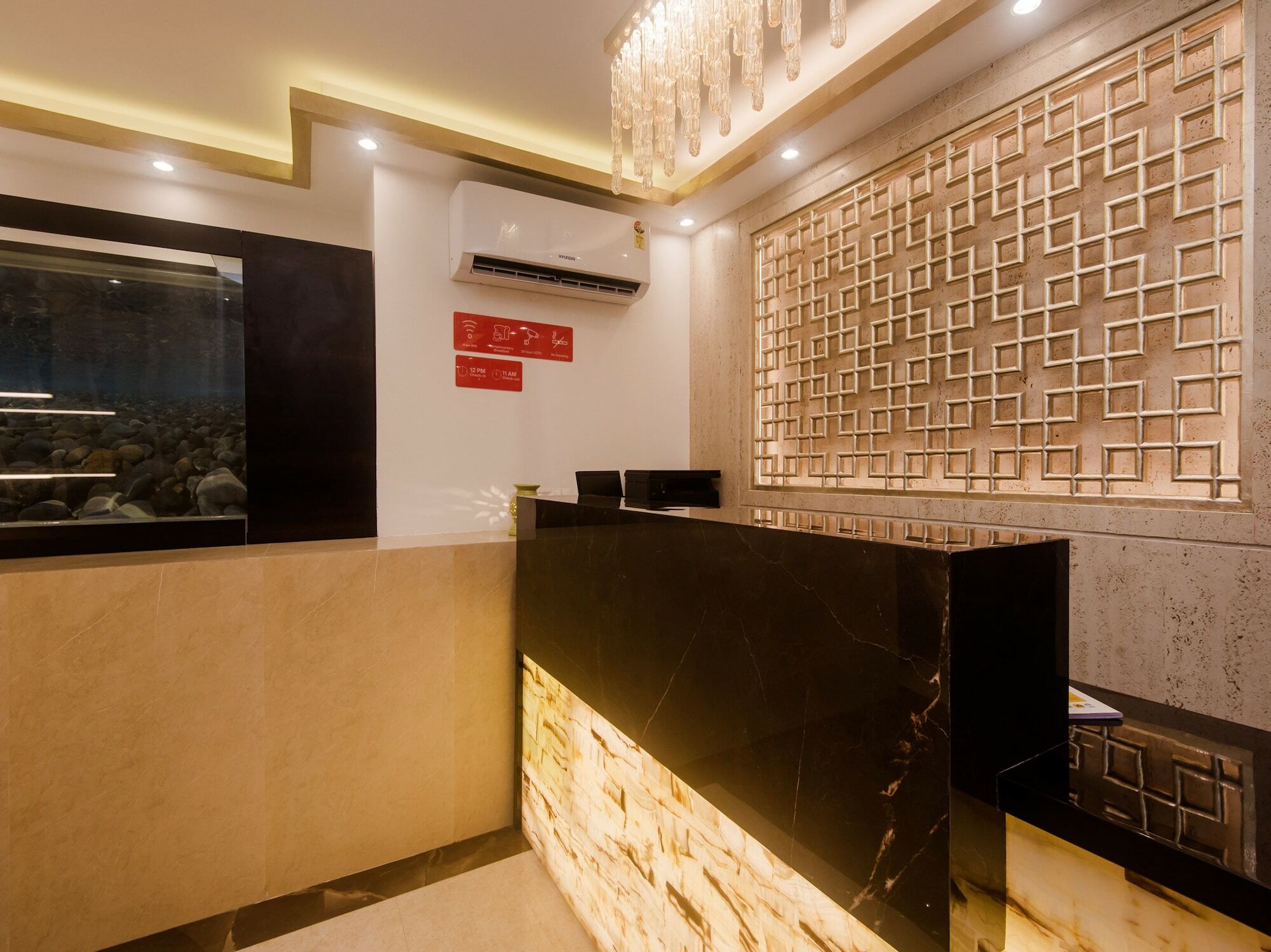 Super Hotel O Mumbai Central Formerly Park Palace Bombaim Exterior foto